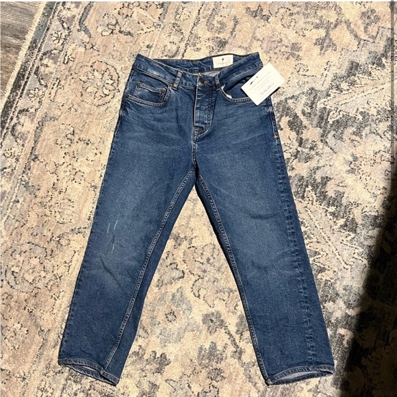 Imogene + Willie Slim Taylor Jeans - Picture 2 of 10